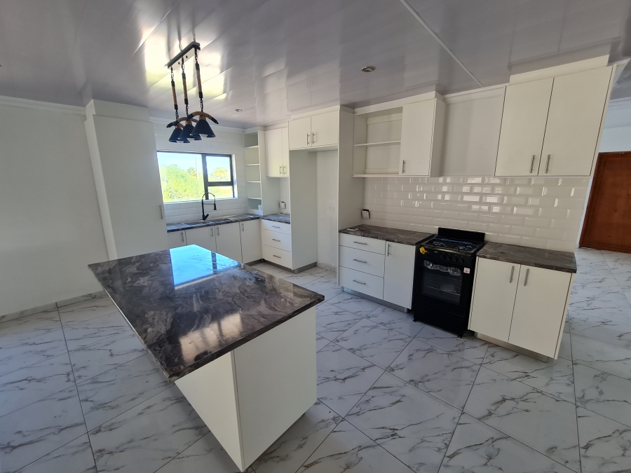 3 Bedroom Property for Sale in Paradise Beach Eastern Cape